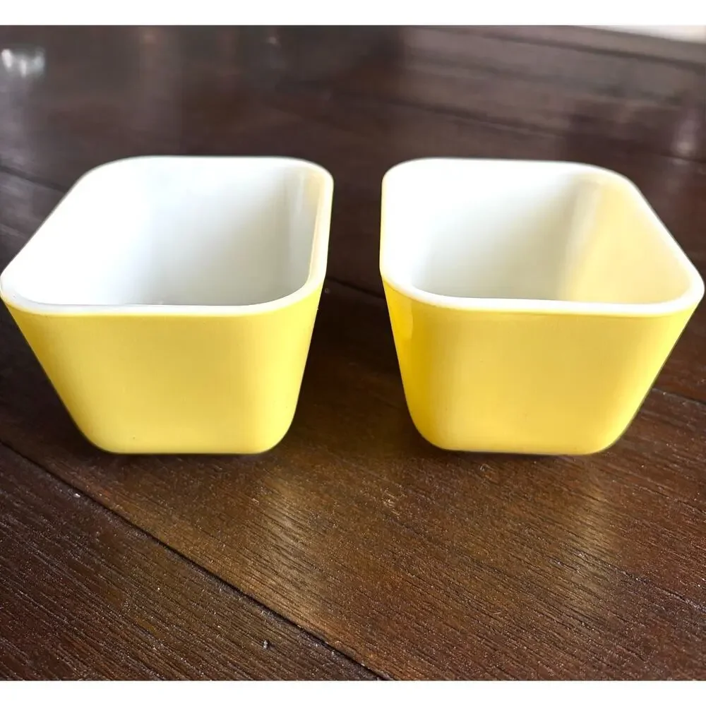 Qty 2 PYREX 501 B Yellow Refrigerator Dishes No Lids VTG Food Storage Fridgie